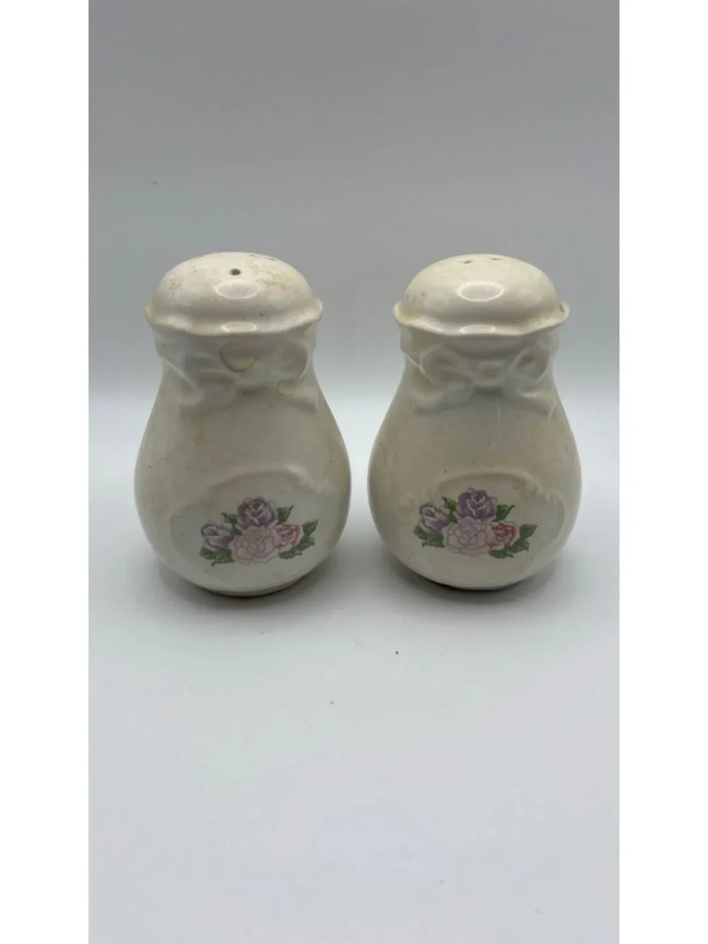 Vintage Ceramic Salt & Pepper Shakers With Floral Design & Bow Detail Made In Ta